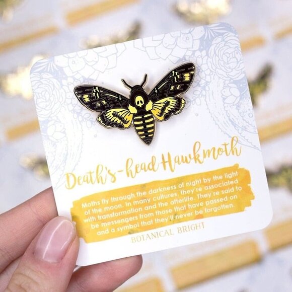 Death's-Head Hawkmoth Enamel Pin - Gold Plated Nature Jewelry - Garden Brooch - Picture 2 of 3